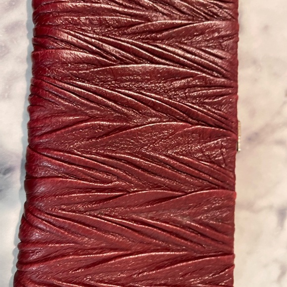 Lodis Red Textured Wallet - Picture 3 of 9